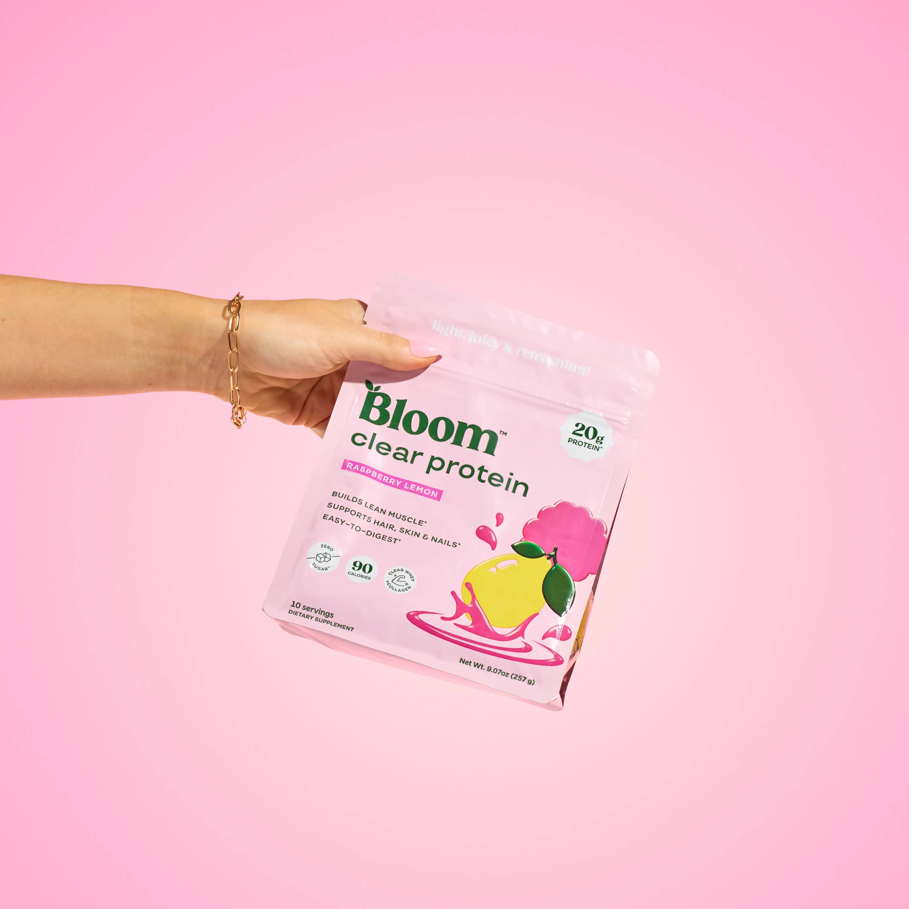 Bloom Nutrition Clear Protein - Clear Whey + Collagen Protein Blend | 20G Protein, 90 Calories, 0G Sugar, Light & Refreshing Fruity Drink | Protein for Women